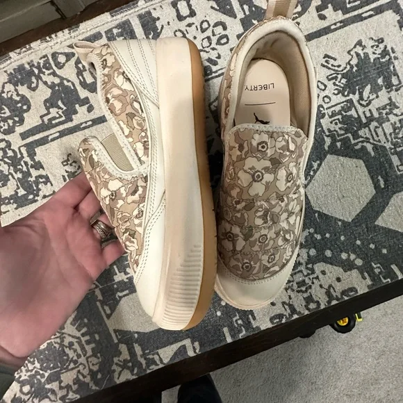 Puma Loafers.  Fun Design.  Super Comfortable Insole.  Worn Once.  Size 9 - Picture 2 of 6